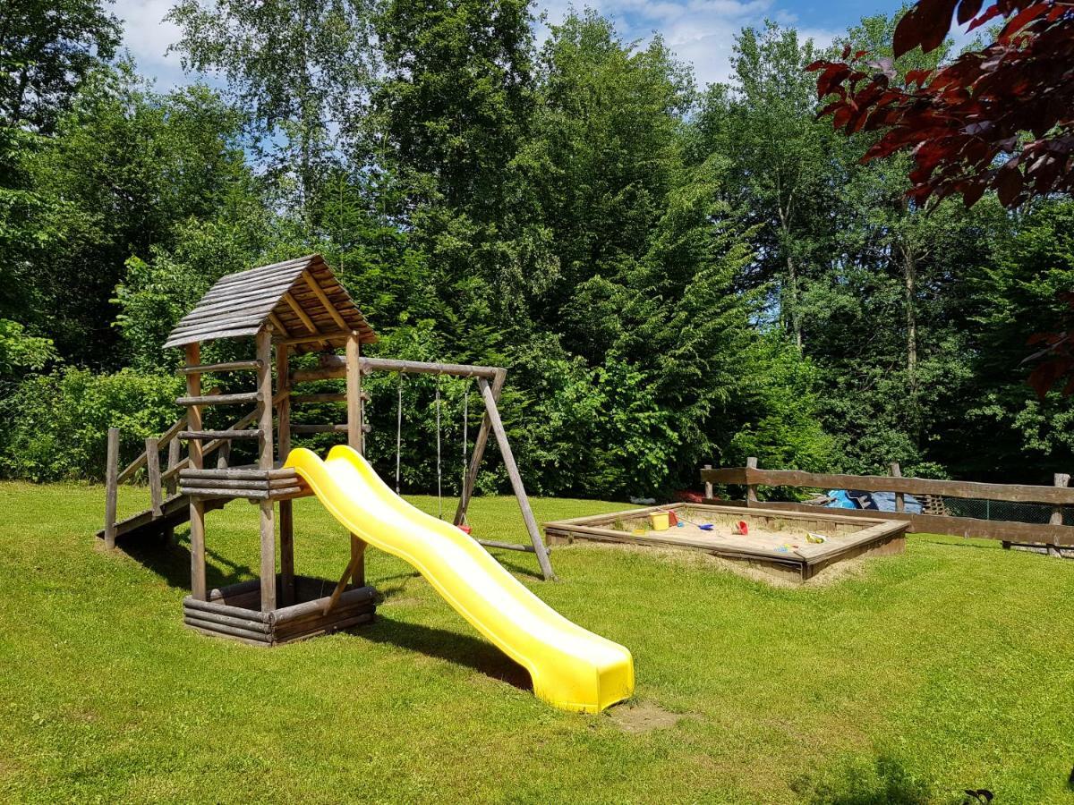 Caloroczne Domki Nad Zatoka Polańczyk Екстериор снимка